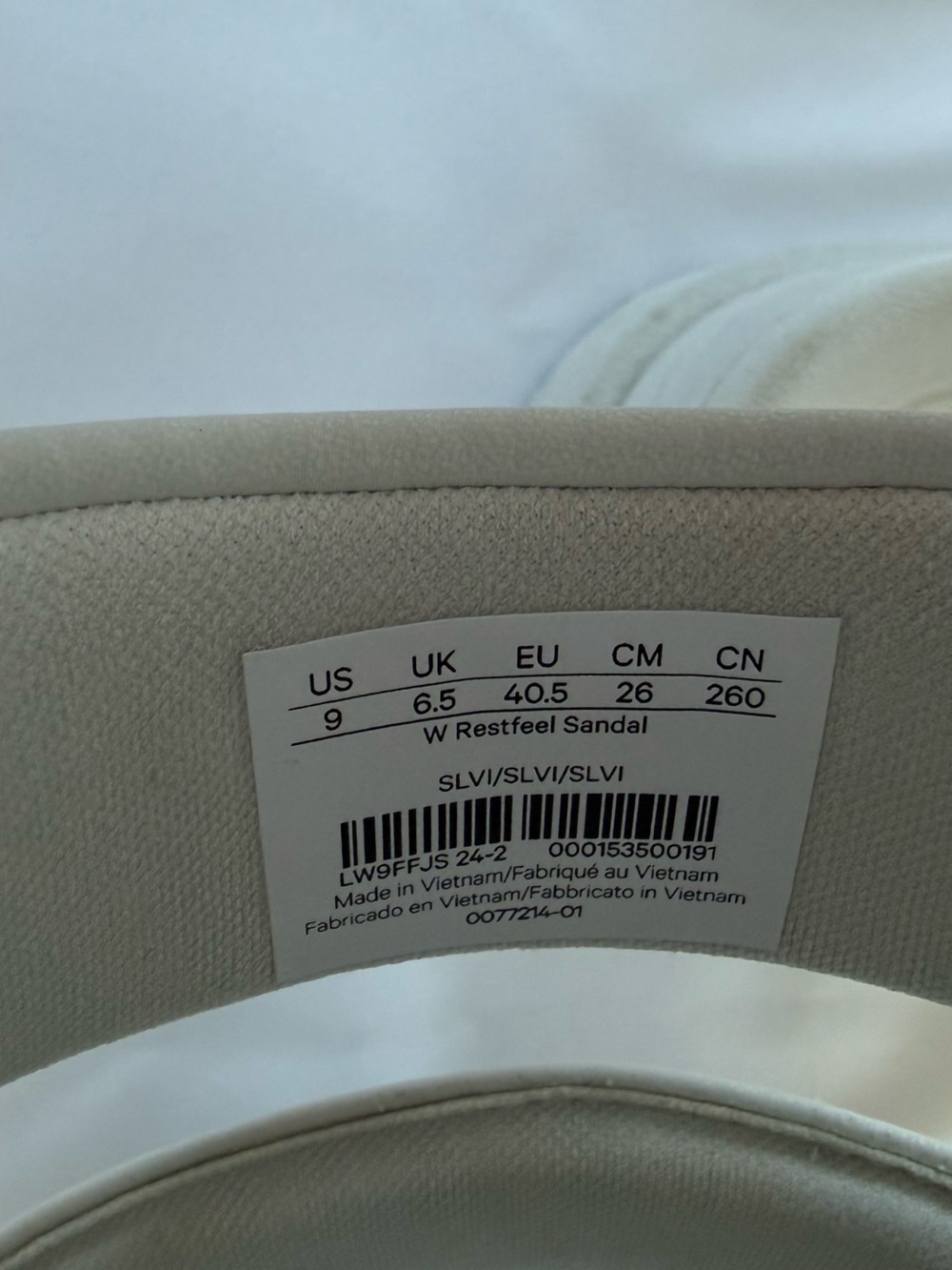 lululemon athletica Women's White Slide Sandals - Picture 3 of 4